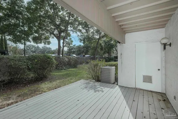 $233,900 | 3400 Wimbledon Drive, Unit 5, Pensacola, FL 32504