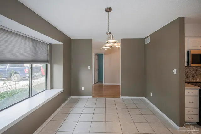 a view of an entryway of the house