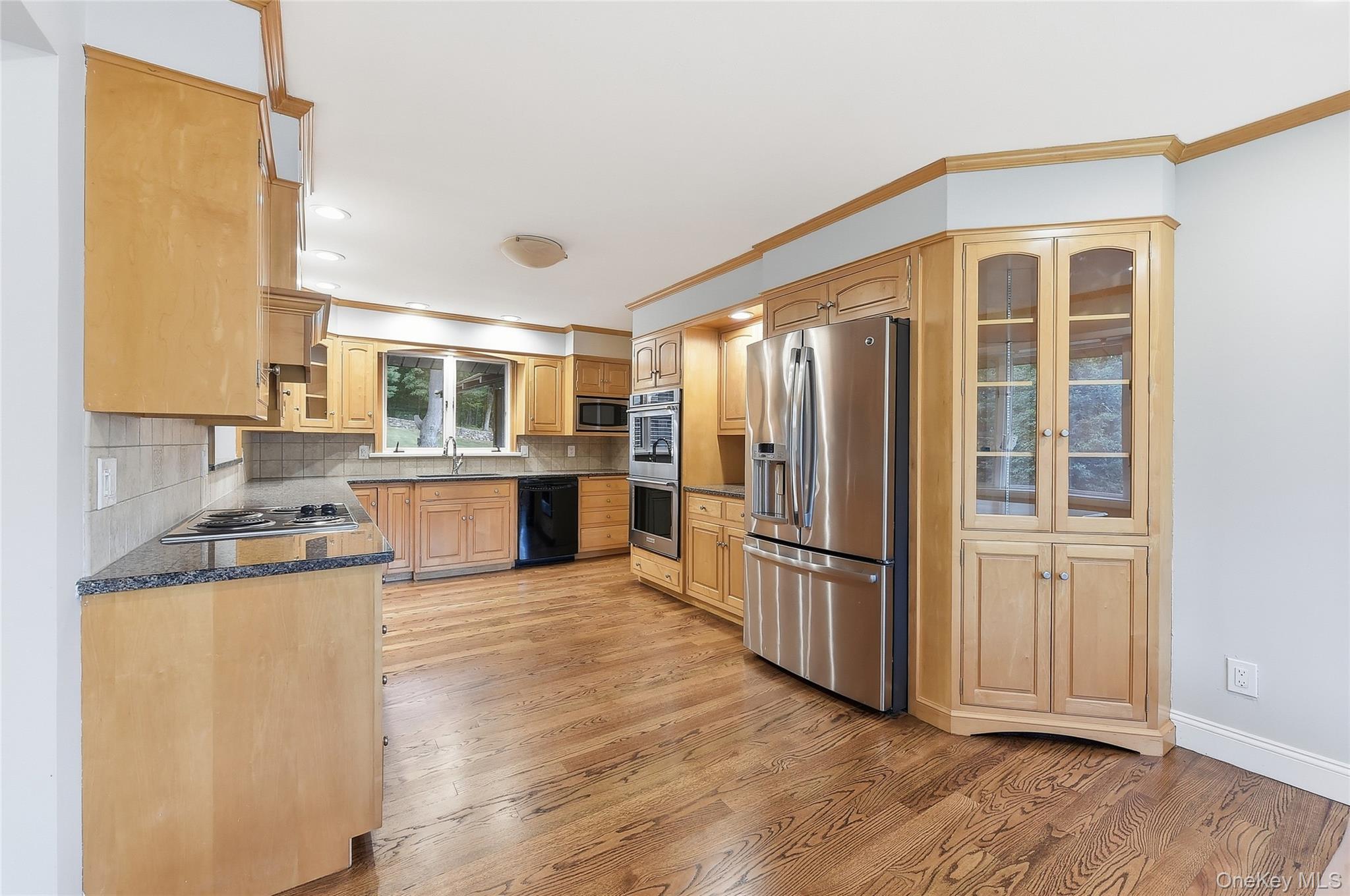 475 North Riverside Road Highland, NY 12528 - Photo 8 of 49