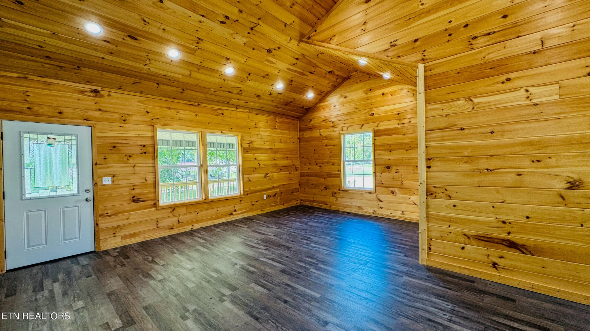 138 Lloyd Street Oneida, TN 37841 - Photo 12 of 36 a view of front door with wooden floor