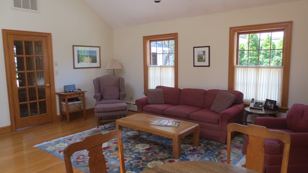 18 Elmwood Road Marblehead, MA 01945 - Photo 11 of 30 Gallery Image 11