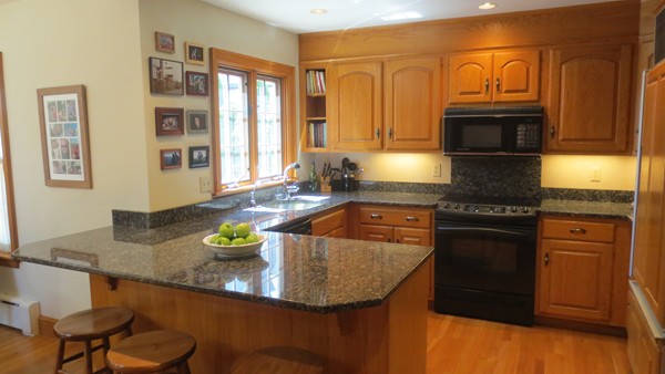 18 Elmwood Road Marblehead, MA 01945 - Photo 8 of 30 Gallery Image 8