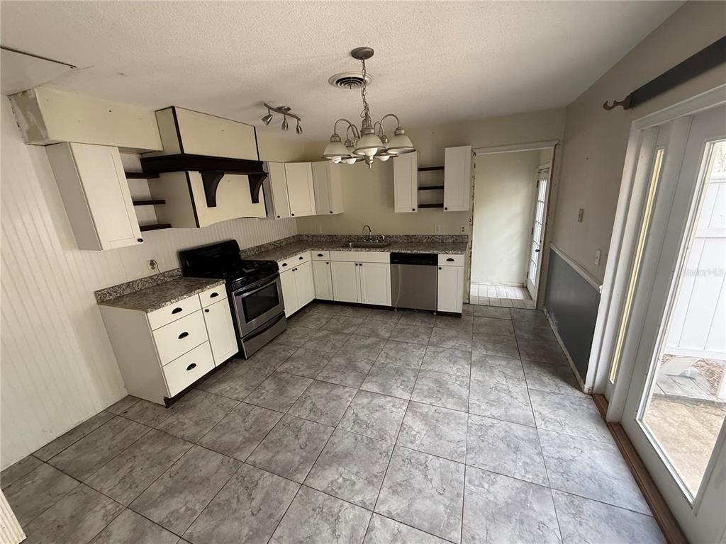 801 9th Street Northeast Fort Meade, FL 33841 - Photo 12 of 26