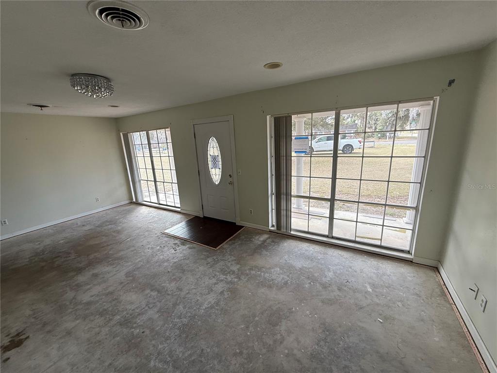 801 9th Street Northeast Fort Meade, FL 33841 - Photo 8 of 26