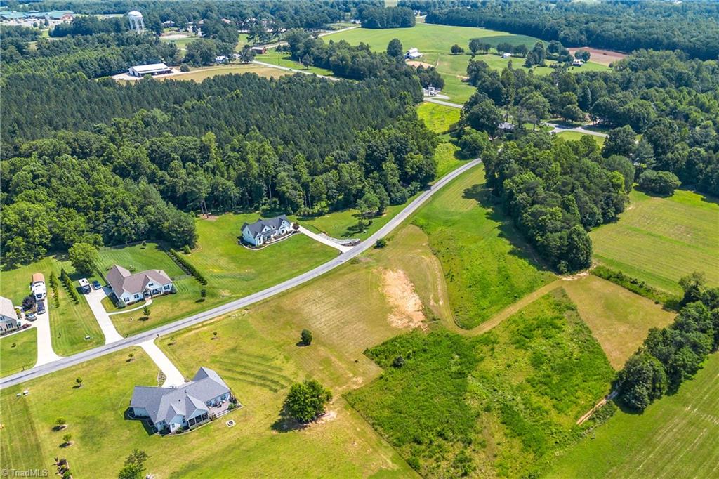 205 Pearman Road Summerfield, NC 27358 - Photo 4 of 9 Gallery Image 4