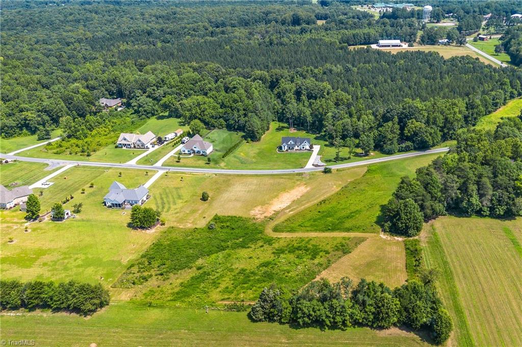 205 Pearman Road Summerfield, NC 27358 - Photo 5 of 9 Gallery Image 5