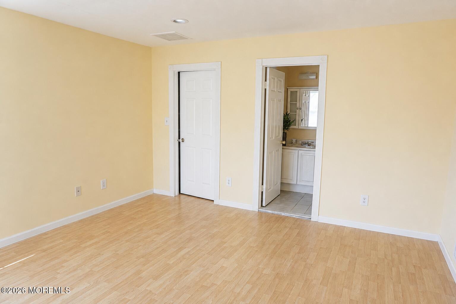 114 Orion Road Piscataway, NJ 08854 - Photo 23 of 24 23