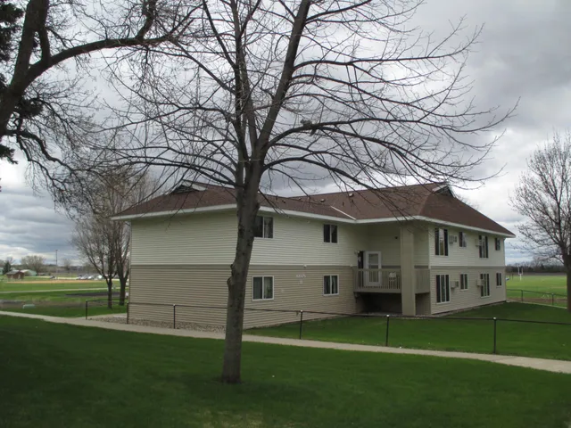 $523 | 507 Division Street North, Unit 108, Clara City, MN 56222