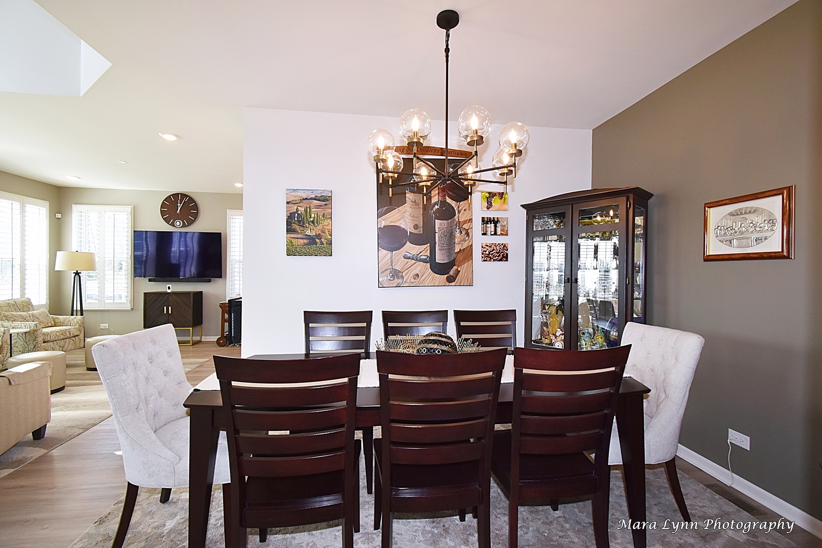 2085 Stuttle Road Batavia, IL 60510 - Photo 13 of 25 a view of a dining room with furniture window and wooden floor
