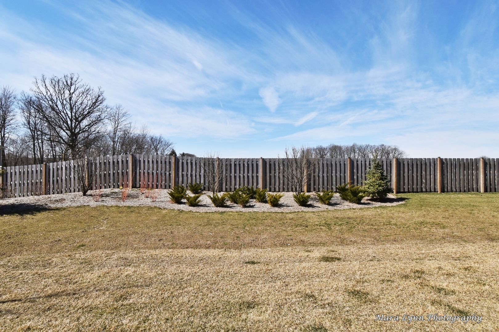 2085 Stuttle Road Batavia, IL 60510 - Photo 25 of 25 a swimming pool with wooden fence