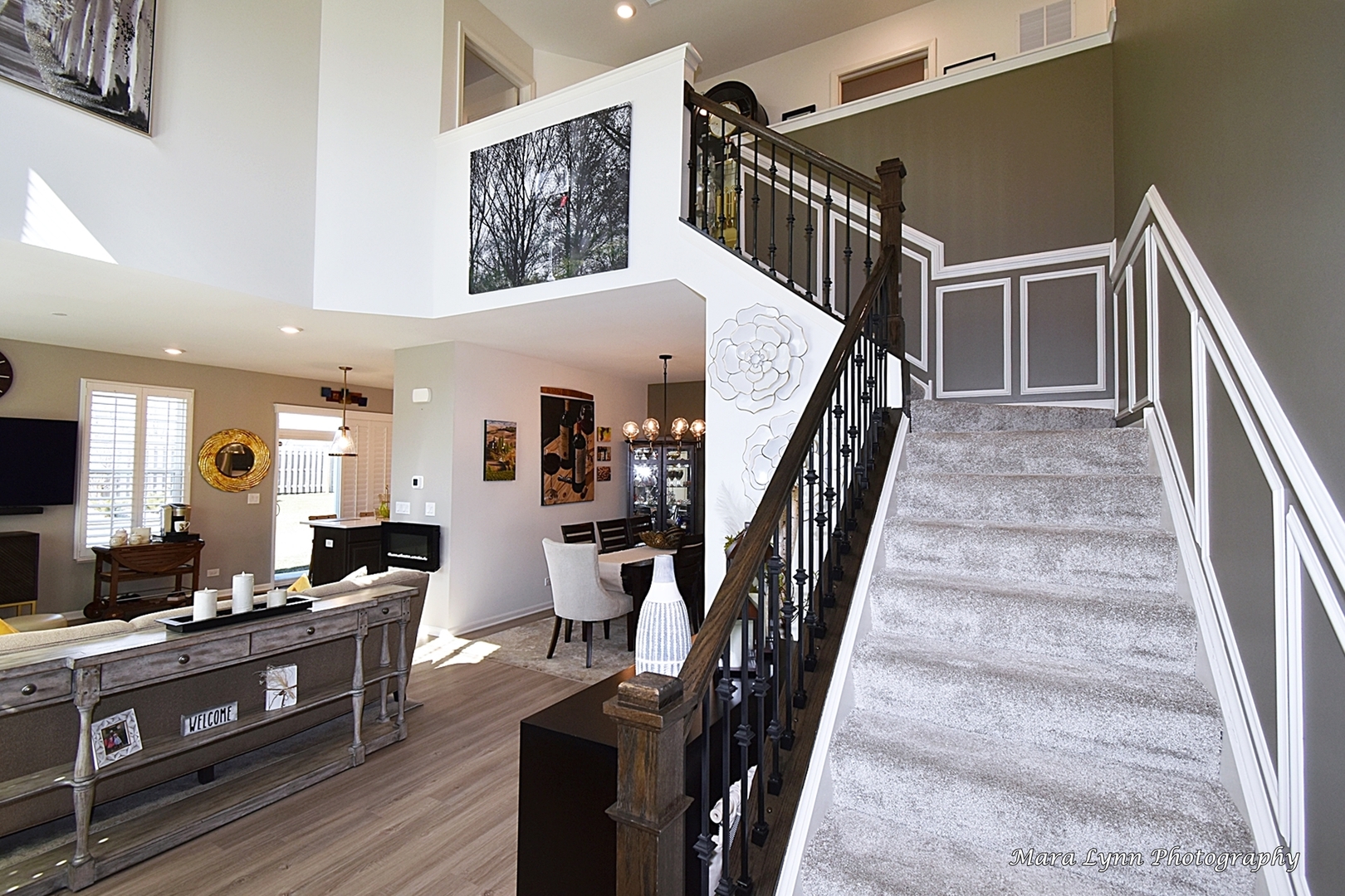 2085 Stuttle Road Batavia, IL 60510 - Photo 4 of 25 a view of entryway and hall with wooden floor