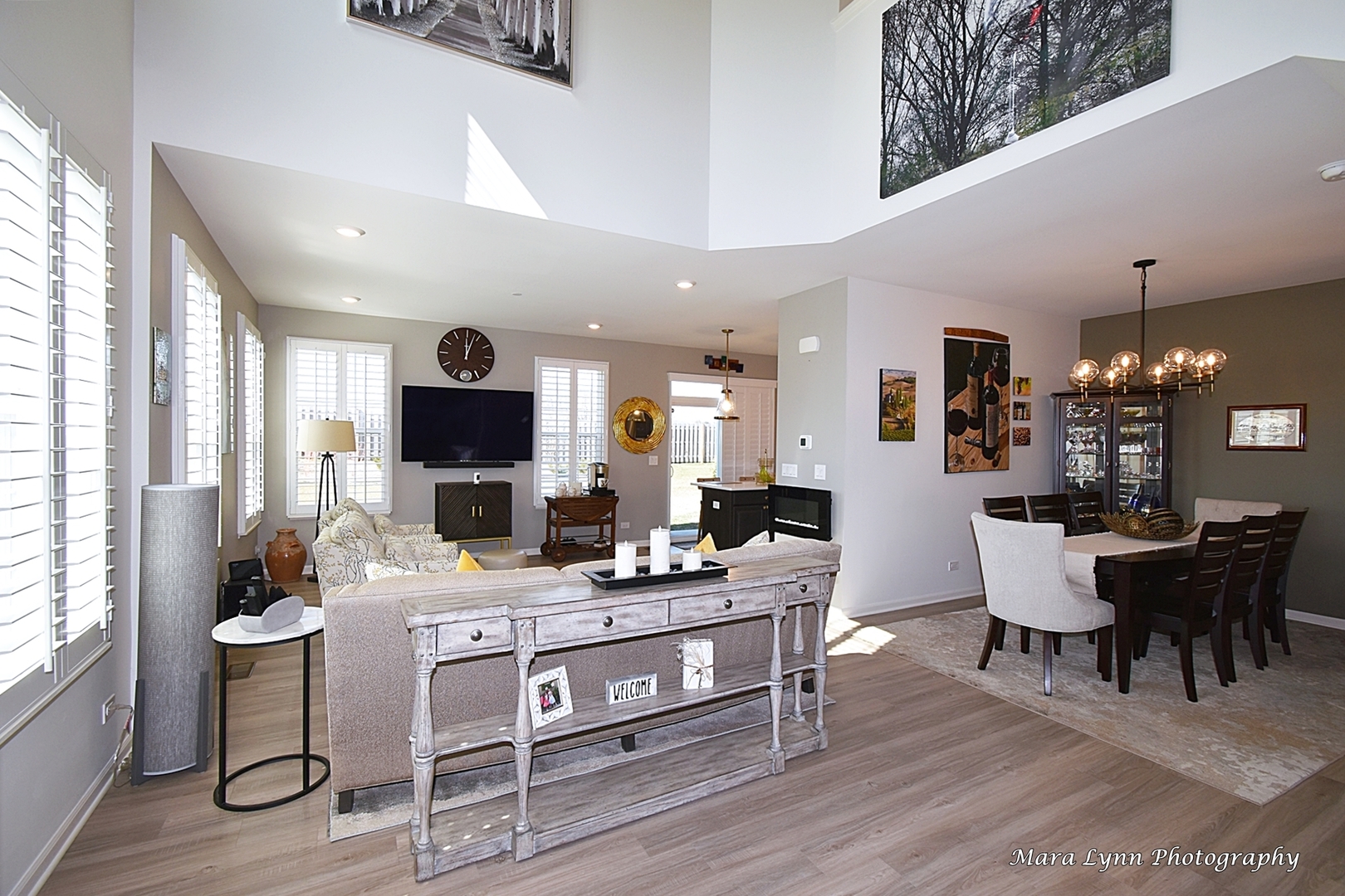 2085 Stuttle Road Batavia, IL 60510 - Photo 5 of 25 a view of a dining room with furniture window and wooden floor