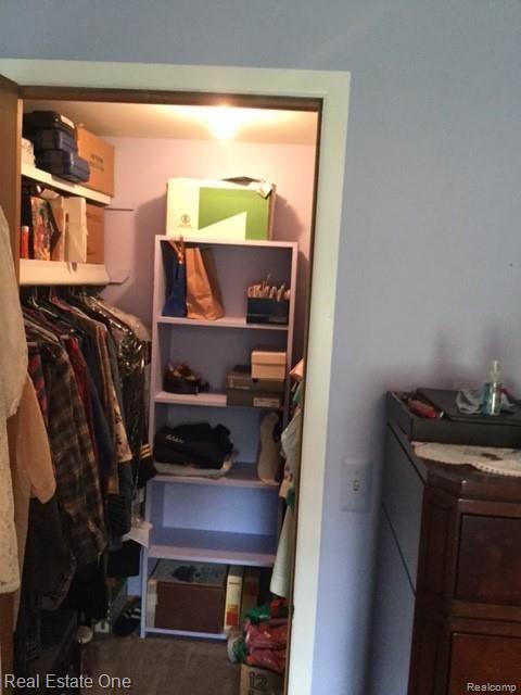 14955 28 Mile Road Washington, MI 48094 - Photo 24 of 51 MASTER WALK IN CLOSET