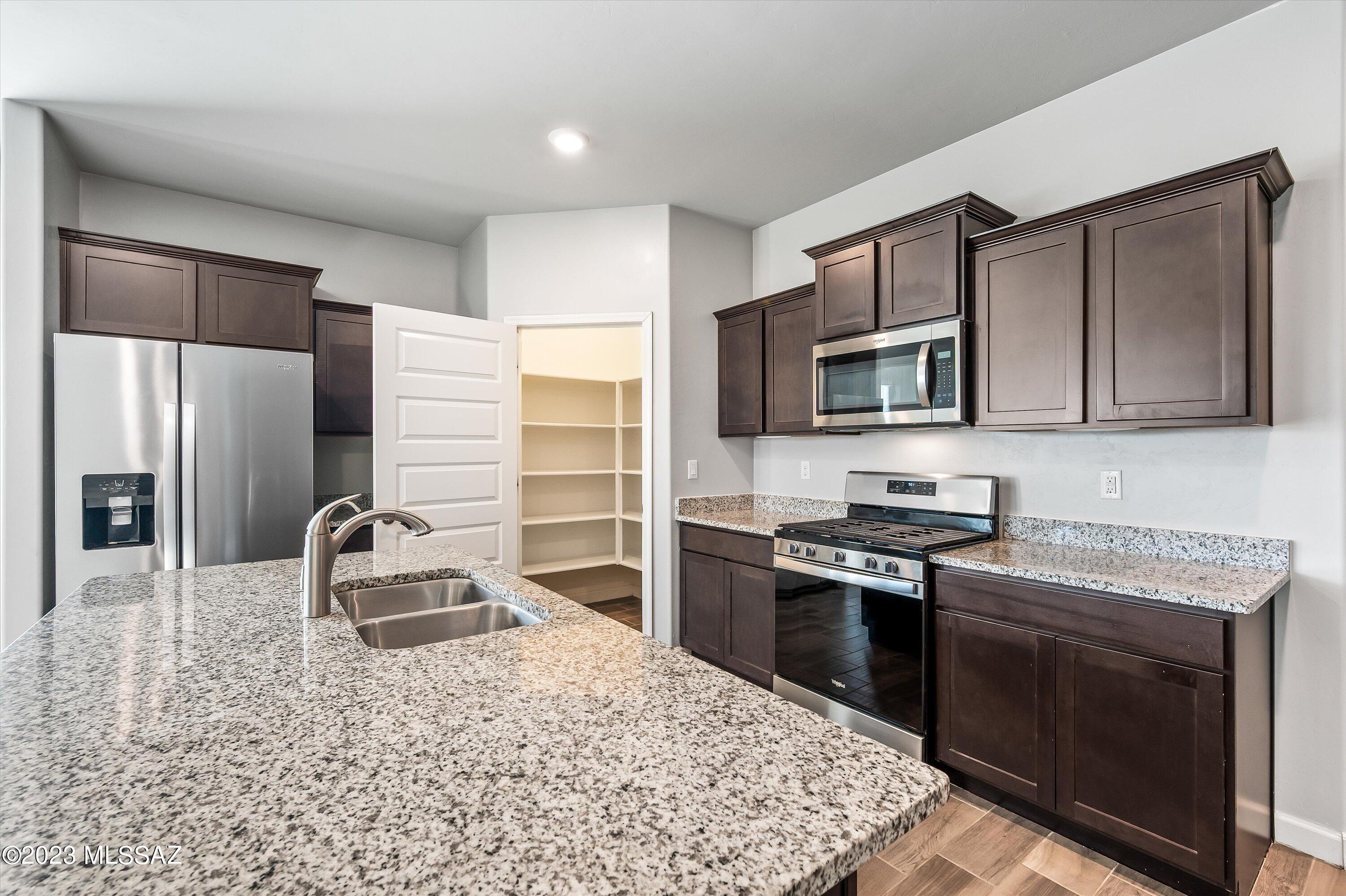 9338 West Spider Agave Road Marana, AZ 85653 - Photo 5 of 26