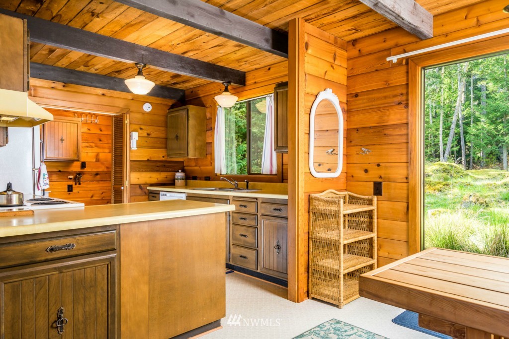 873 Elliott Road Lopez Island, WA 98261 - Photo 8 of 19