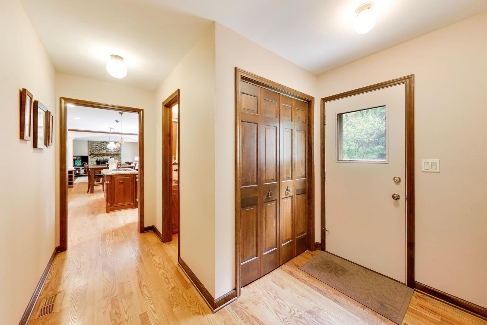 2302 Lisa Court Rolling Meadows, IL 60067 - Photo 16 of 46