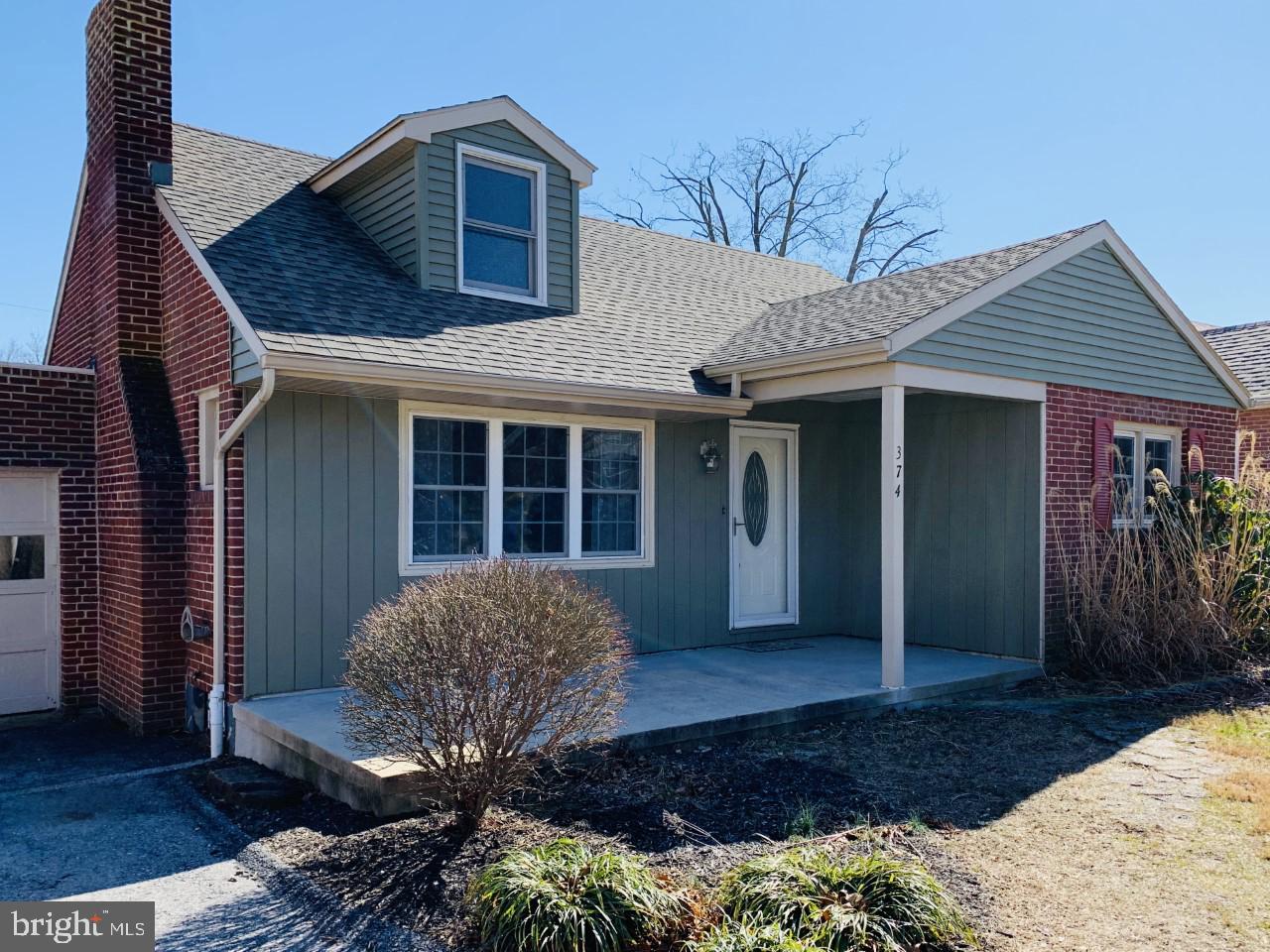 374 Hillcrest Road York, PA 17403 - Photo 1 of 40