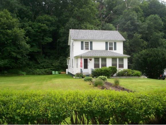 508 Barney Road Bennington, VT 05201 - Photo 3 of 23