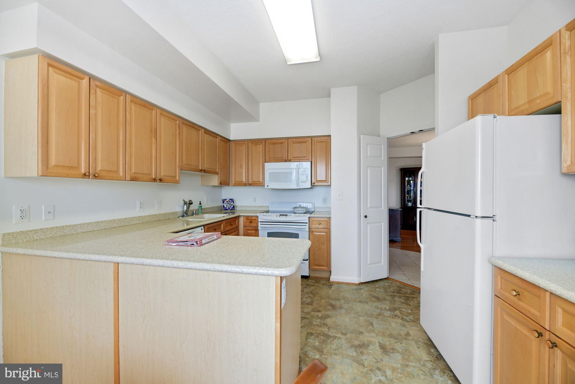 19355 Cypress Ridge Terrace, Unit 812 Leesburg, VA 20176 - Photo 16 of 42