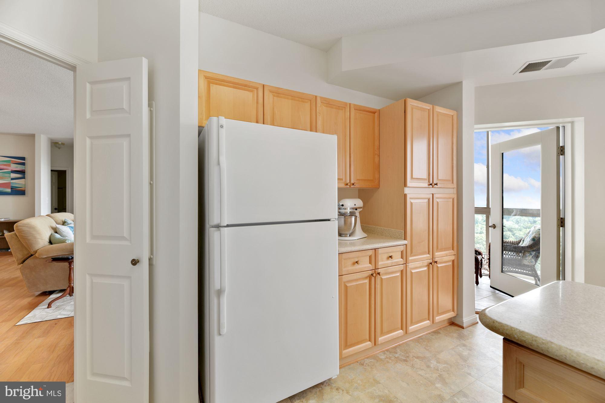 19355 Cypress Ridge Terrace, Unit 812 Leesburg, VA 20176 - Photo 18 of 42
