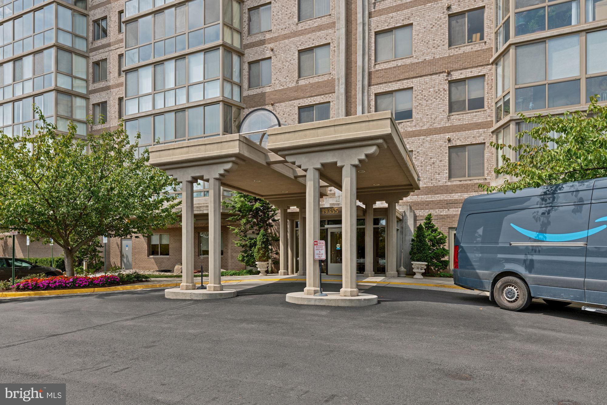 19355 Cypress Ridge Terrace, Unit 812 Leesburg, VA 20176 - Photo 5 of 42