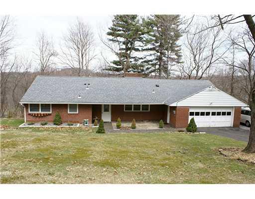 410 Highview Road Wexford, PA 15090 - Photo 1 of 18 Exterior Front.
