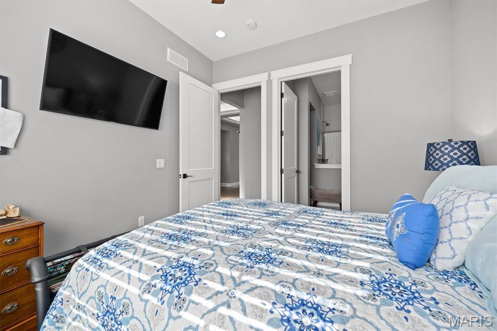 8625 Savoy Lane O'Fallon, IL 62269 - Photo 8 of 52