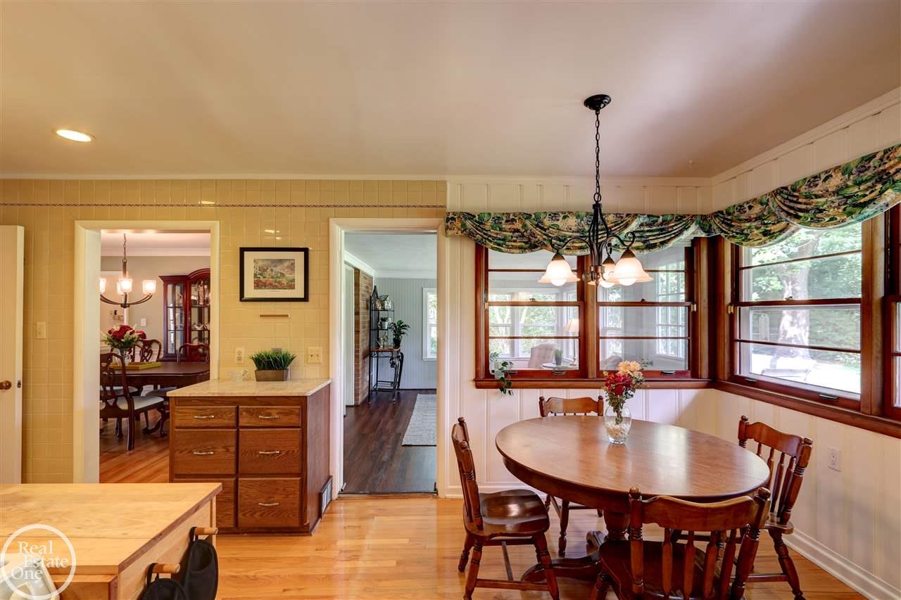 1160 South Renaud Road Grosse Pointe Woods, MI 48236 - Photo 28 of 48