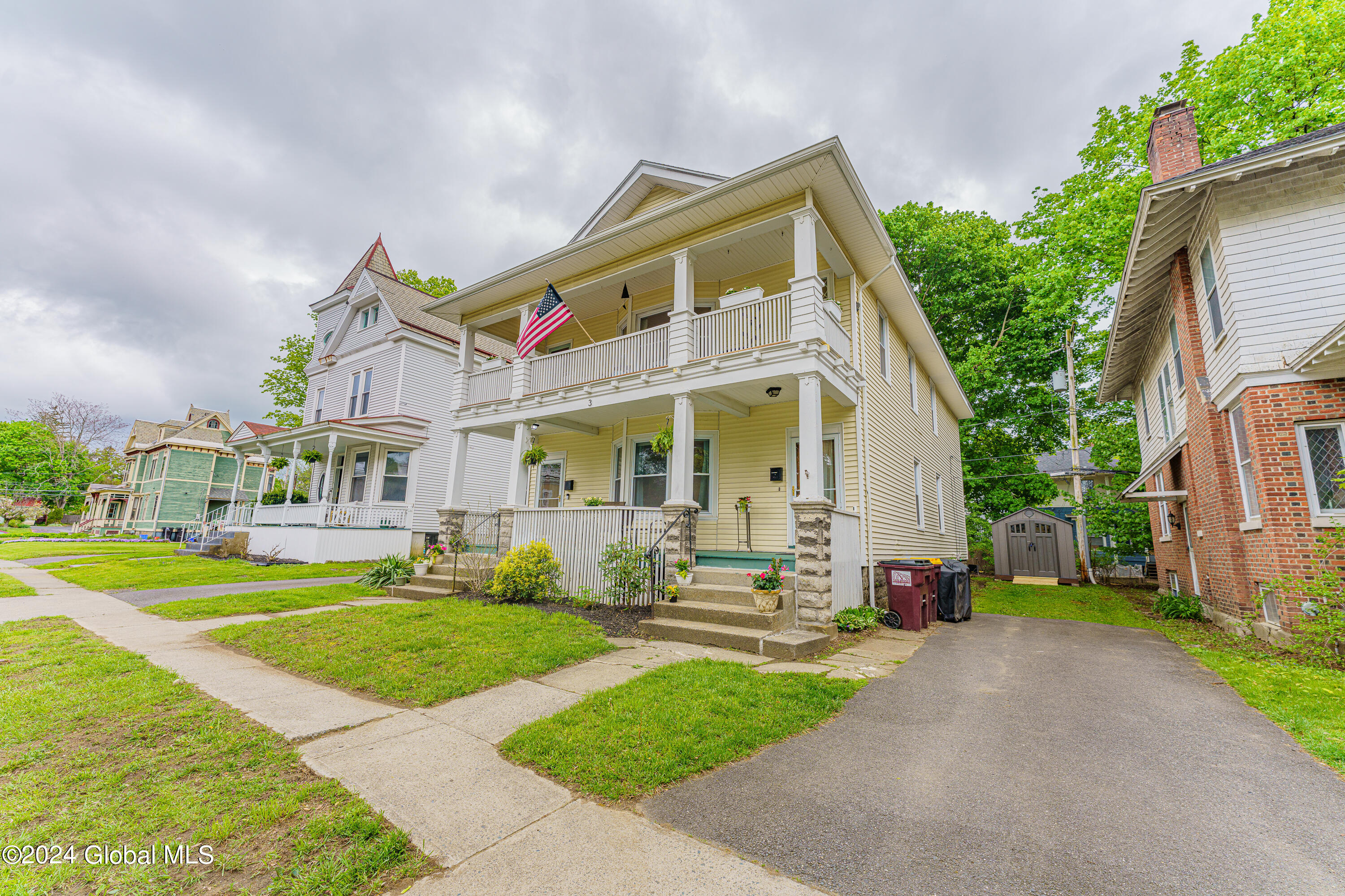 3 Terrace Place Troy, NY 12180 - Photo 3 of 46 0 Front 2