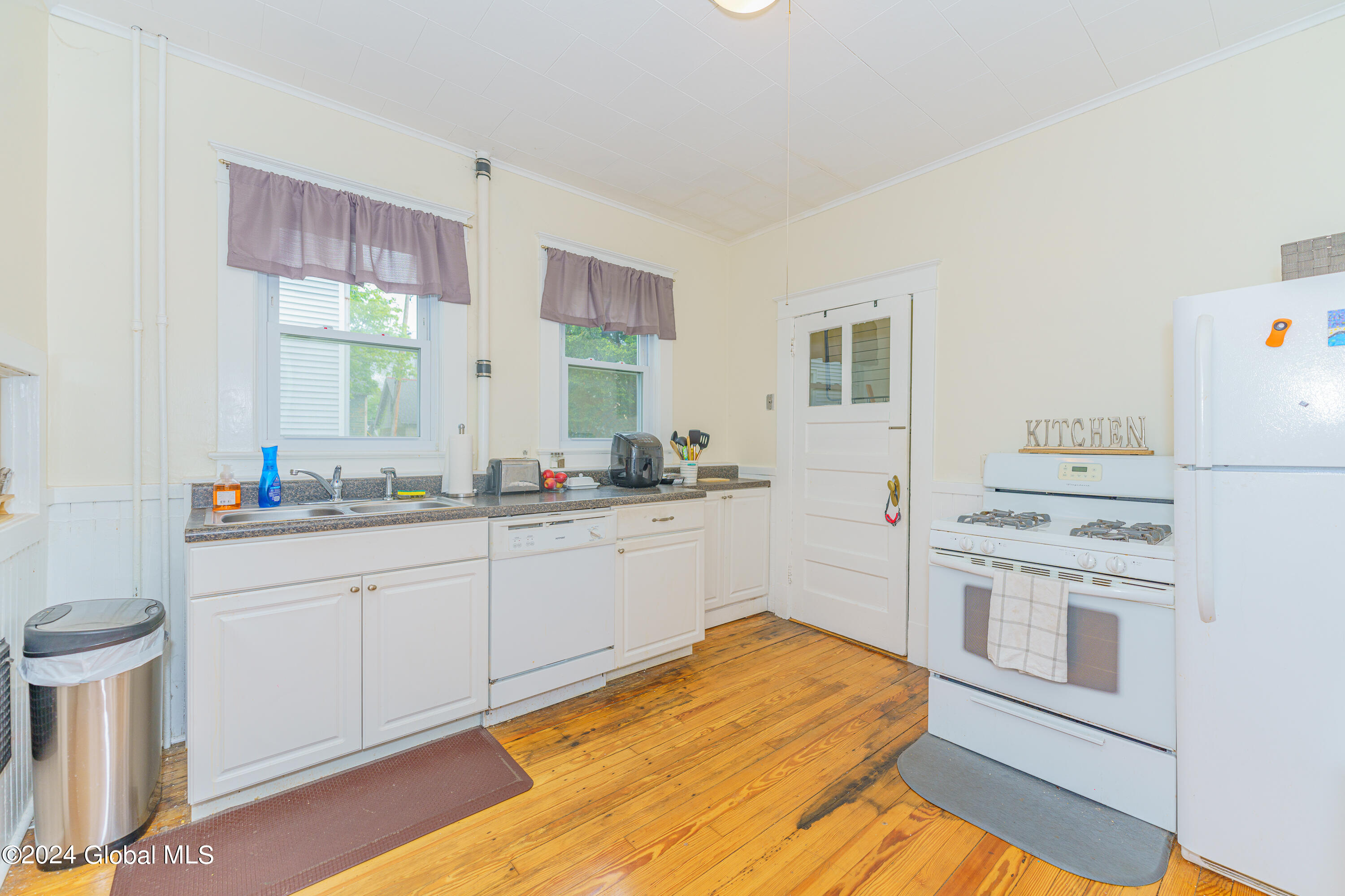 3 Terrace Place Troy, NY 12180 - Photo 31 of 46 2 Apt Down 12