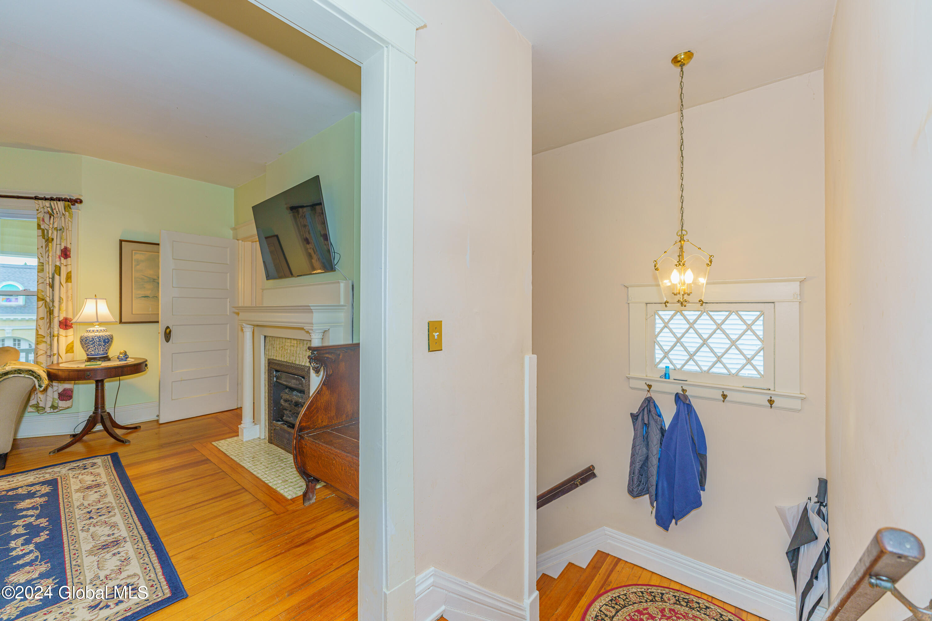3 Terrace Place Troy, NY 12180 - Photo 6 of 46 1 Apt Up 1