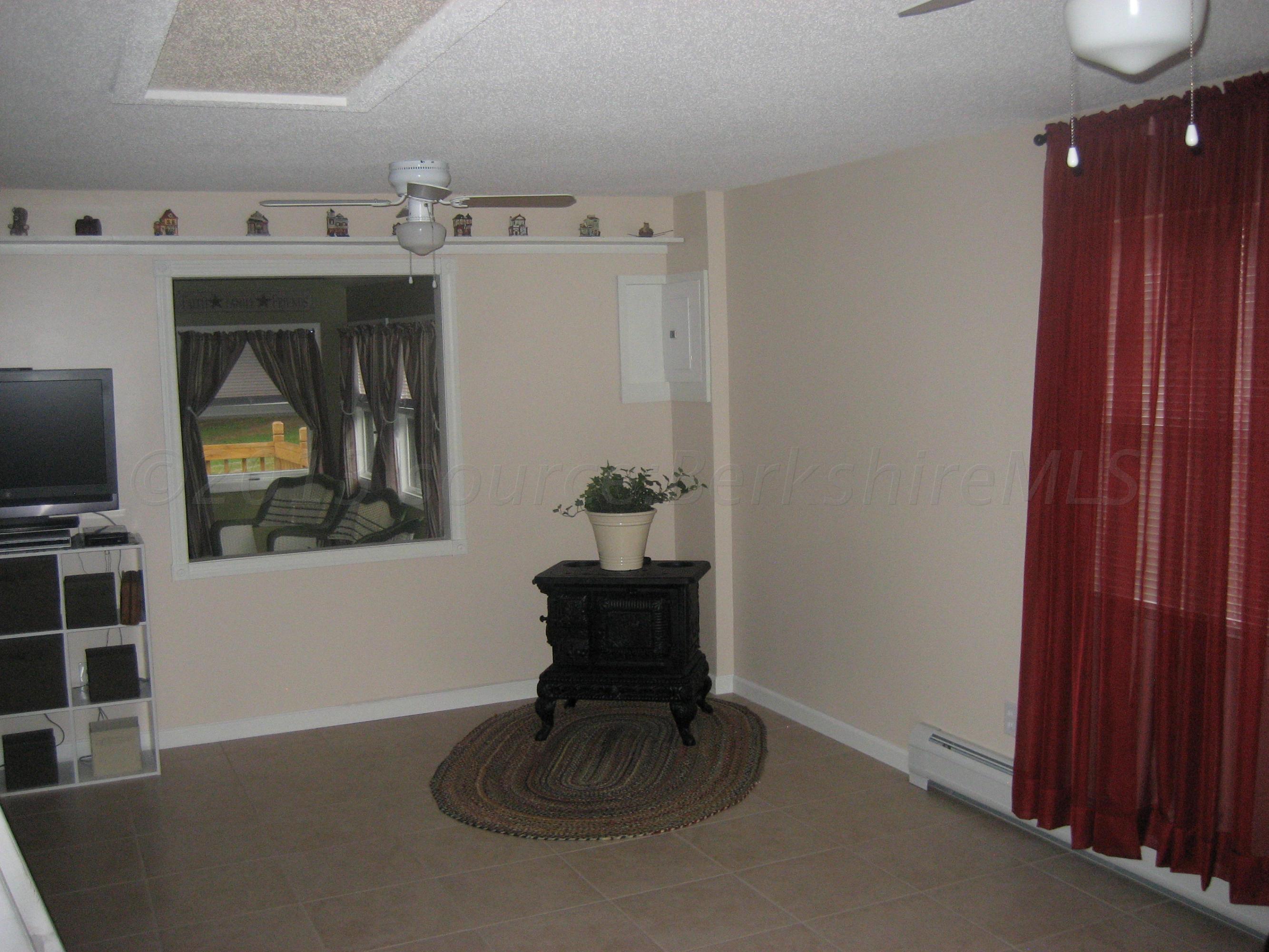 48 Edgemere Road Dalton, MA 01226 - Photo 46 of 64 Dining Family3