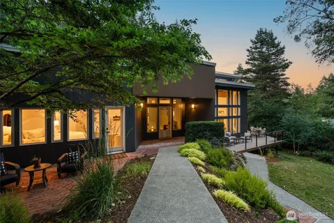 $1,595,000 | 4456 Pinto Court Northeast, Bainbridge Island, WA 98110