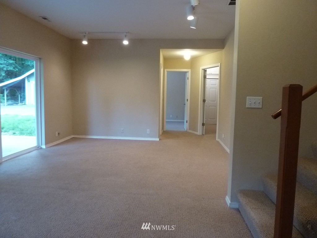 3202 Southeast Nelson Road Olalla, WA 98359 - Photo 14 of 25 Gallery Image 14