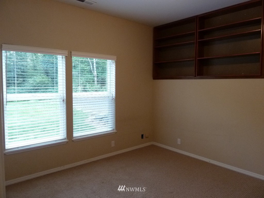 3202 Southeast Nelson Road Olalla, WA 98359 - Photo 15 of 25 Gallery Image 15