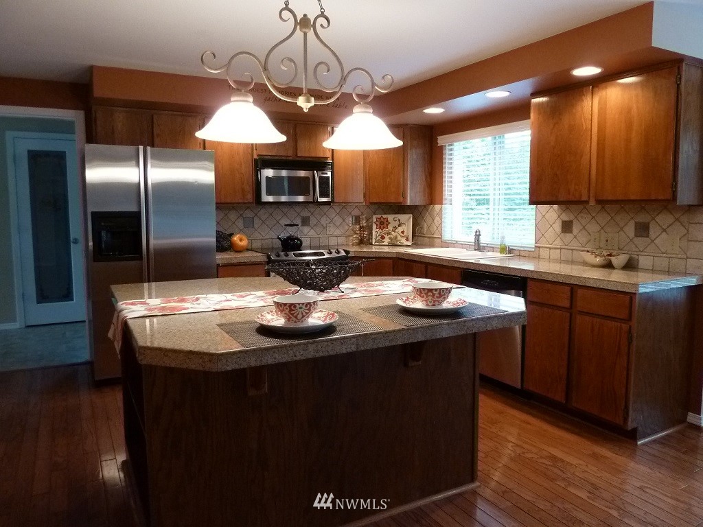 3202 Southeast Nelson Road Olalla, WA 98359 - Photo 3 of 25 Gallery Image 3