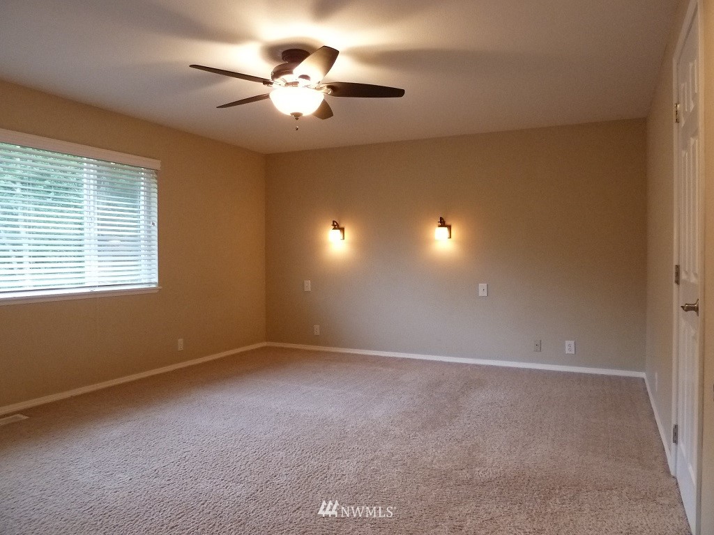 3202 Southeast Nelson Road Olalla, WA 98359 - Photo 5 of 25 Gallery Image 5