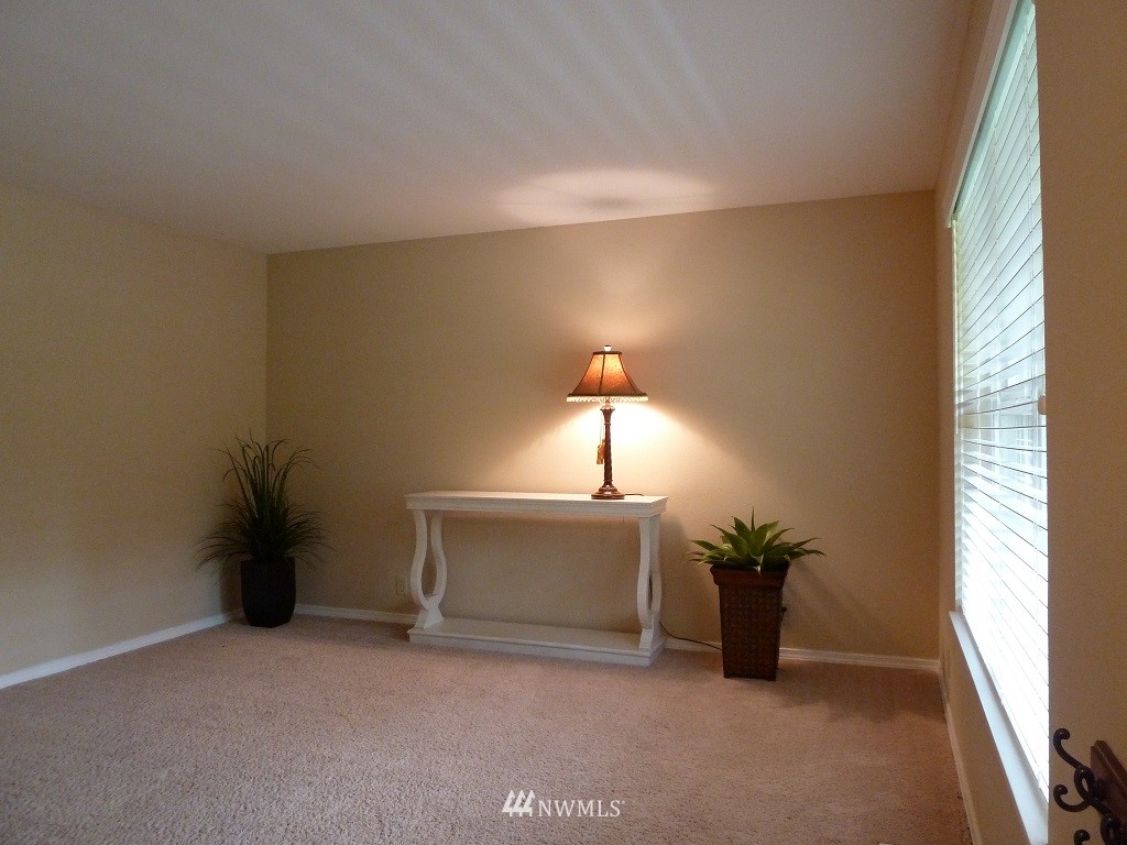3202 Southeast Nelson Road Olalla, WA 98359 - Photo 10 of 25 Gallery Image 10