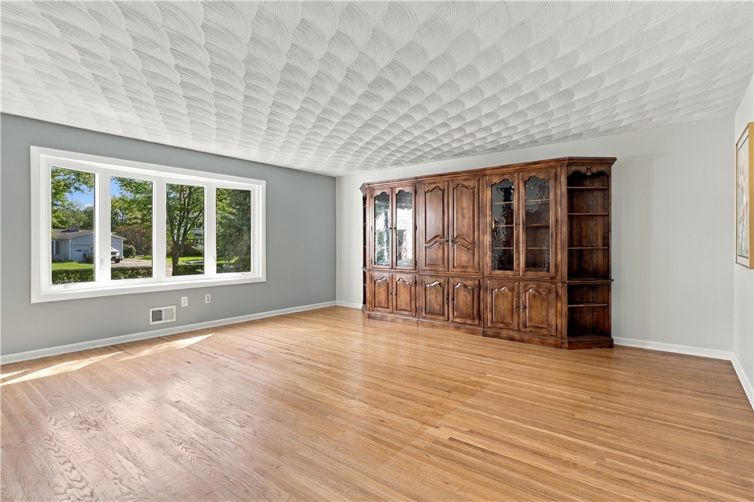 122 Rocmar Drive Greece, NY 14626 - Photo 9 of 41 Gallery Image 9