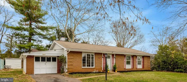 $599,000 | 104 West Amhurst Place, Sterling, VA 20164