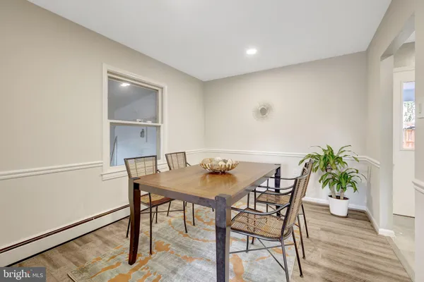 $599,000 | 104 West Amhurst Place, Sterling, VA 20164