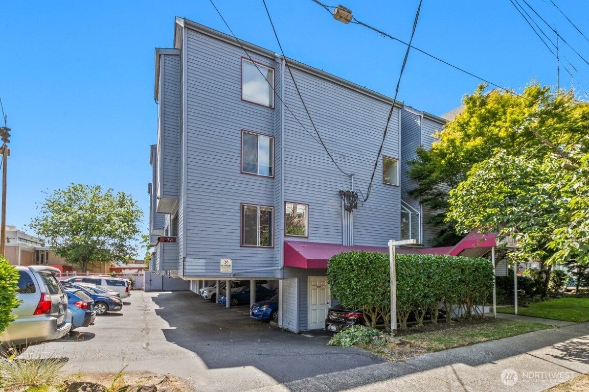 1455 East Harrison Street, Unit A3 Seattle, WA 98112 - Photo 2 of 16