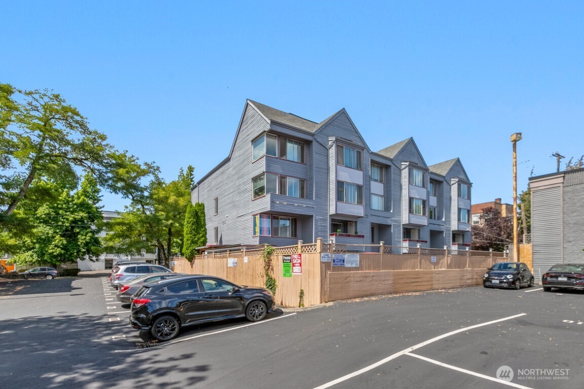 1455 East Harrison Street, Unit A3 Seattle, WA 98112 - Photo 6 of 16