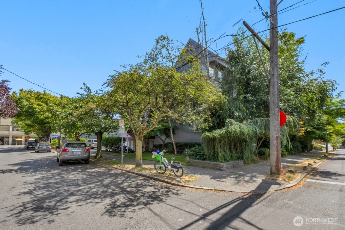 1455 East Harrison Street, Unit A3 Seattle, WA 98112 - Photo 7 of 16