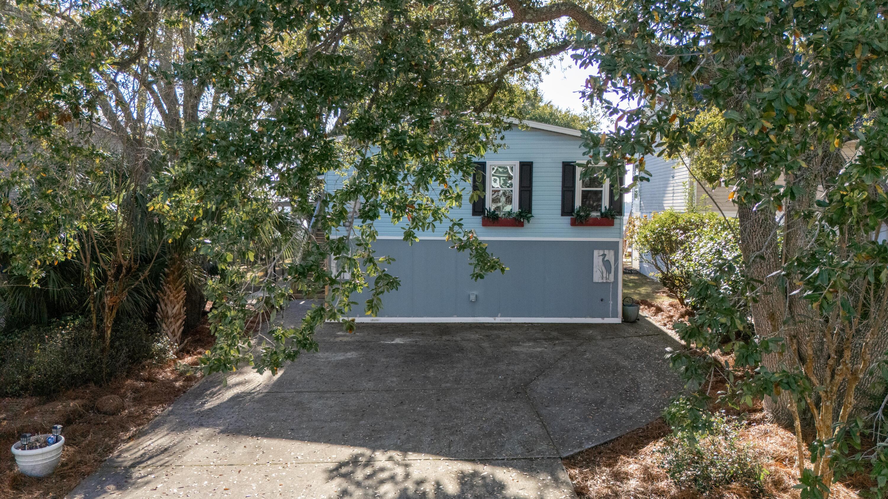 1599 Terns Nest Road Charleston, SC 29412 - Photo 16 of 64 Large driveway with RV outlet!