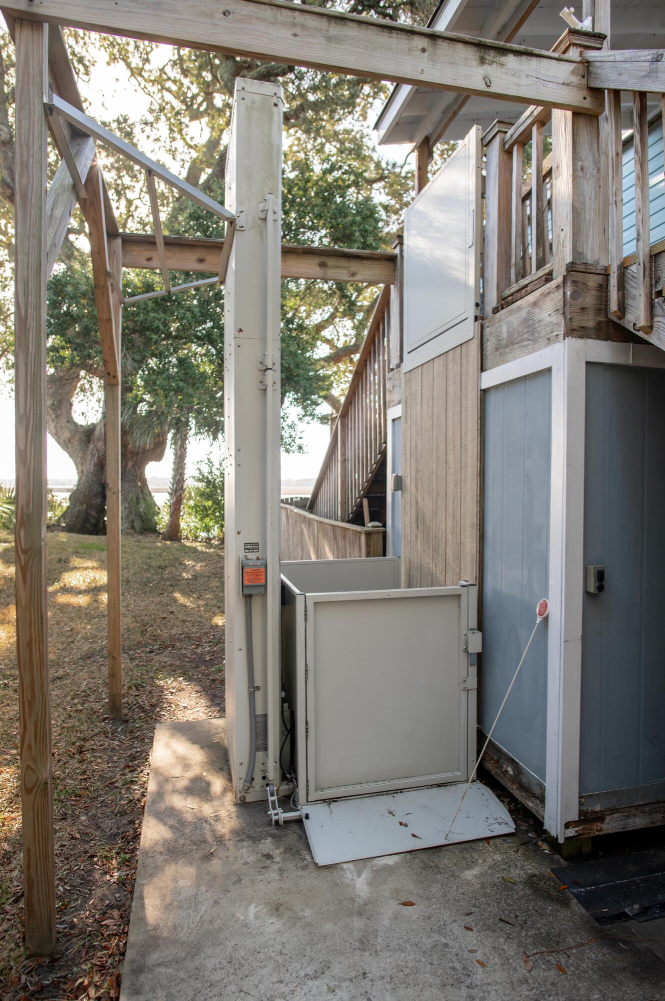 1599 Terns Nest Road Charleston, SC 29412 - Photo 30 of 64 Elevator to provide access for all