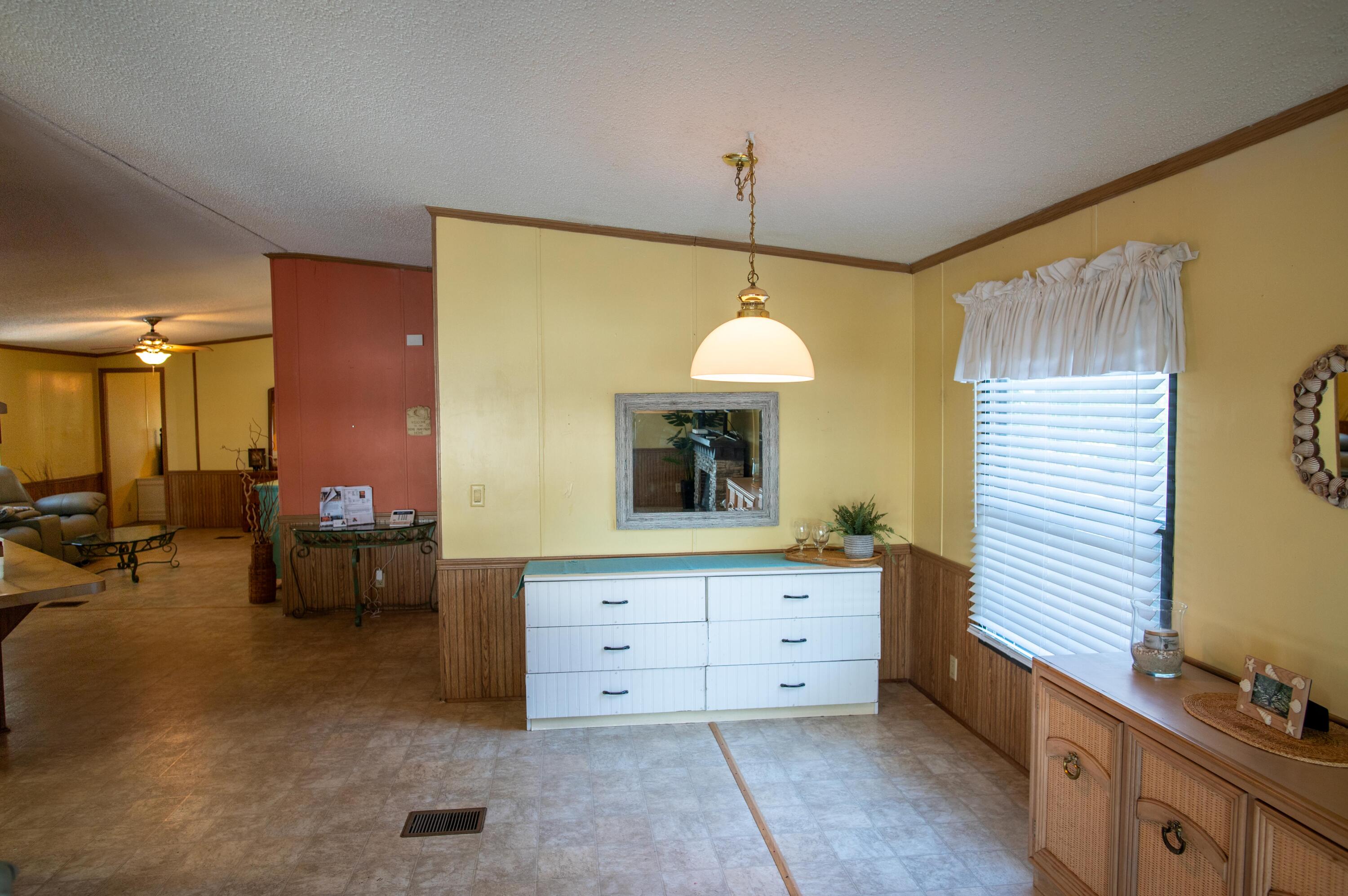 1599 Terns Nest Road Charleston, SC 29412 - Photo 55 of 64 Dining room