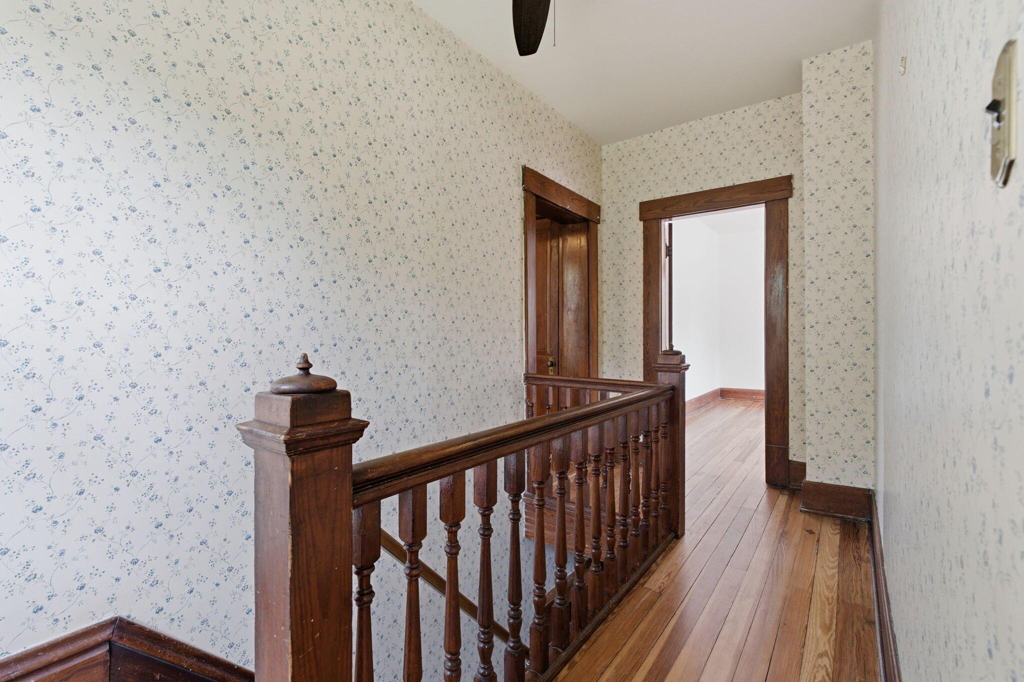 484 County Line Road Westerville, OH 43082 - Photo 13 of 72