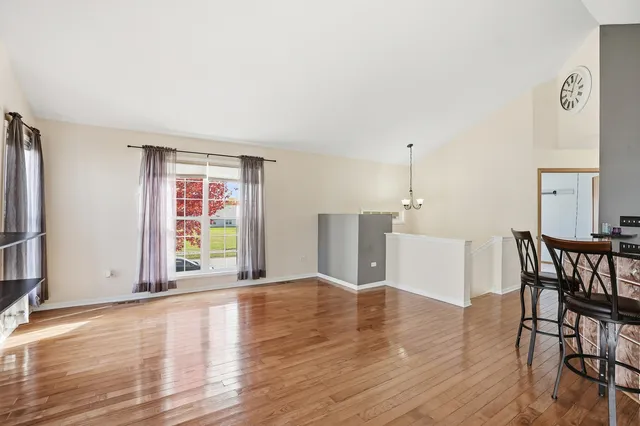 $215,000 | 1452 Fox Hound Trail, Beecher, IL 60401