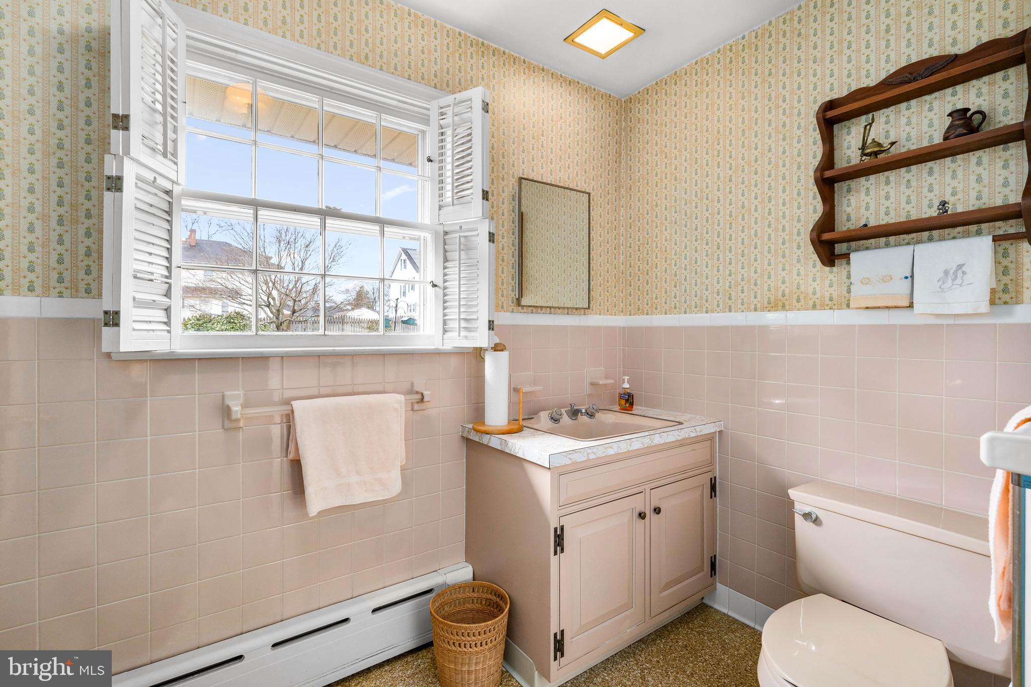 10 Pogue Avenue Rising Sun, MD 21911 - Photo 18 of 35 Half bath